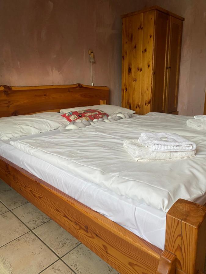 Hostel Caferazy Poprad Eksteriør billede