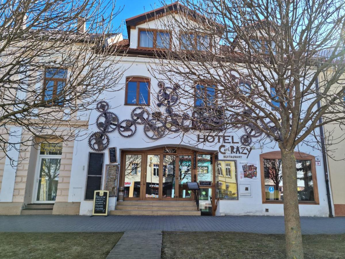 Hostel Caferazy Poprad Eksteriør billede